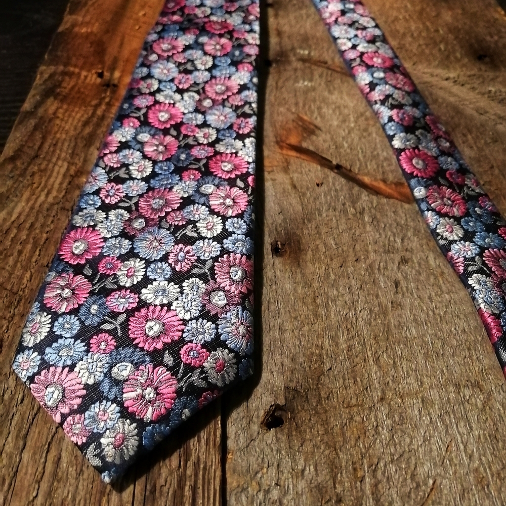 Tie